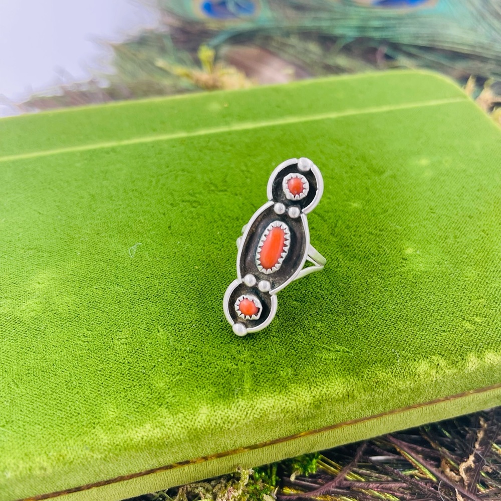 Gorgeous and Large Vintage Frank Yazzie Coral stone Shadow Box Sterling Ring.
